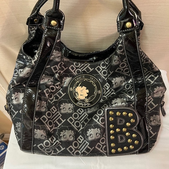 Betty Boop black and grey purse with beautiful plaque and cute fun details - Picture 4 of 9